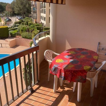 Appartement 2 Chambres Avec Piscine Face A La Mer A La Coudouliere Six-Fours-les-Plages Dış mekan fotoğraf