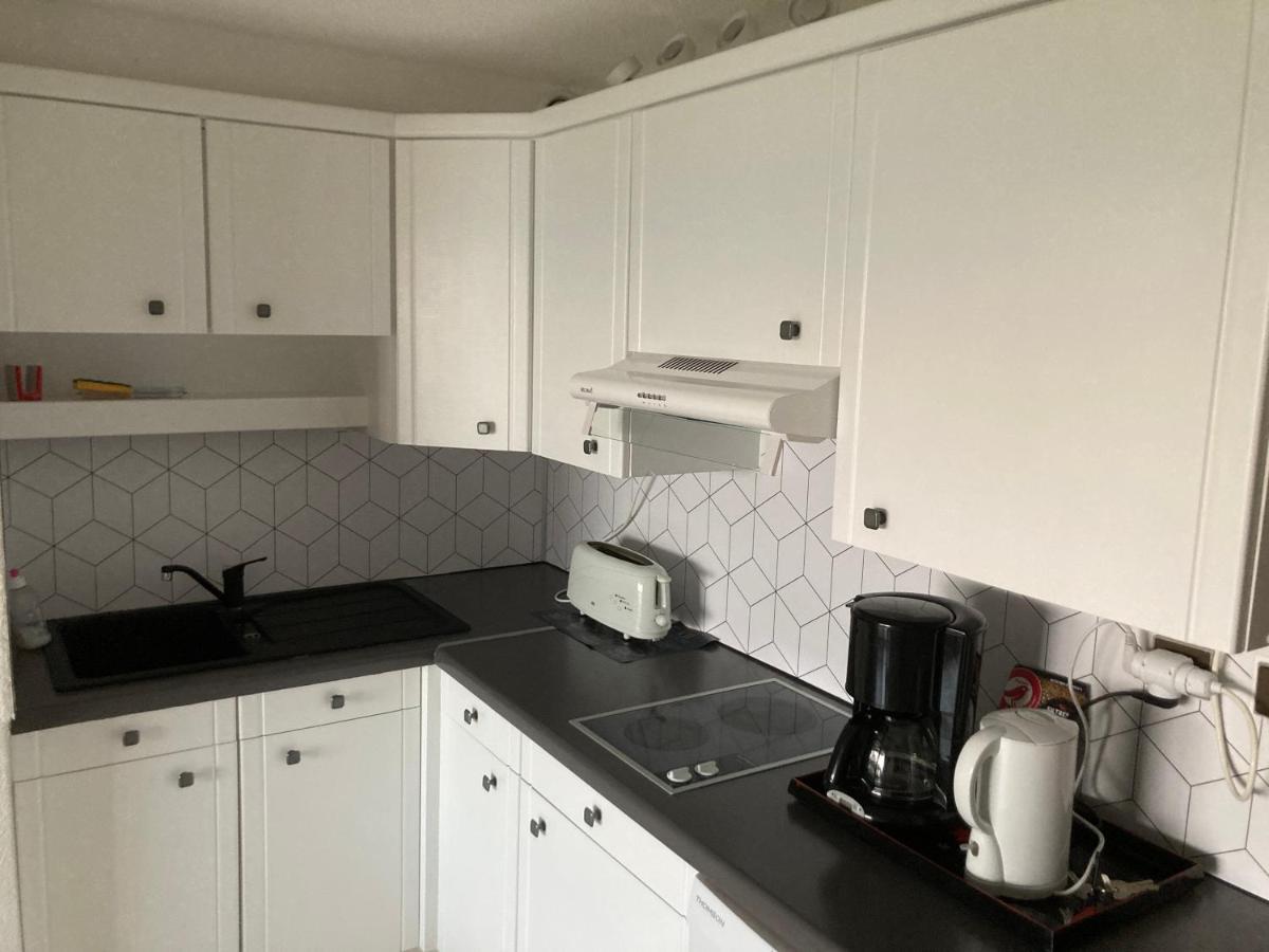 Appartement 2 Chambres Avec Piscine Face A La Mer A La Coudouliere Six-Fours-les-Plages Dış mekan fotoğraf