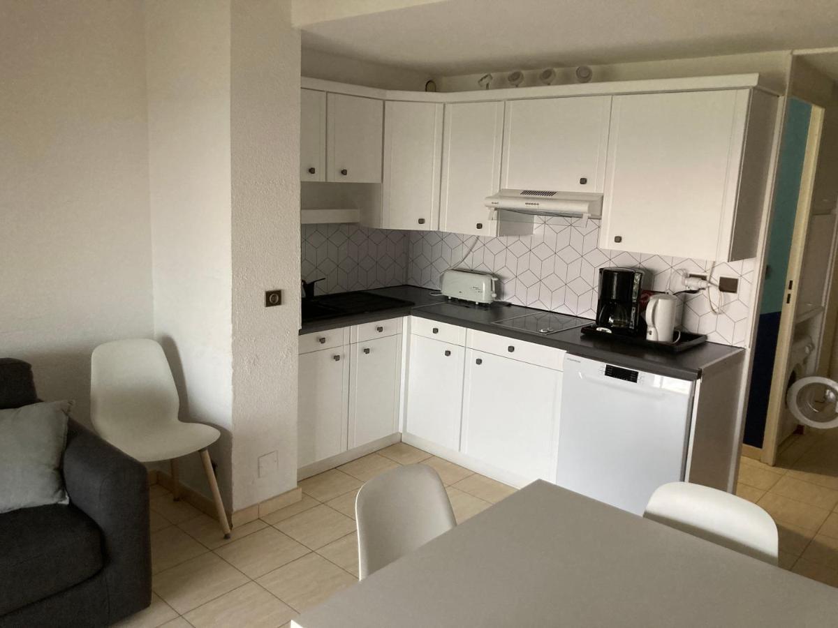 Appartement 2 Chambres Avec Piscine Face A La Mer A La Coudouliere Six-Fours-les-Plages Dış mekan fotoğraf