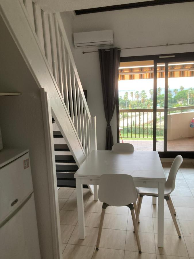 Appartement 2 Chambres Avec Piscine Face A La Mer A La Coudouliere Six-Fours-les-Plages Dış mekan fotoğraf